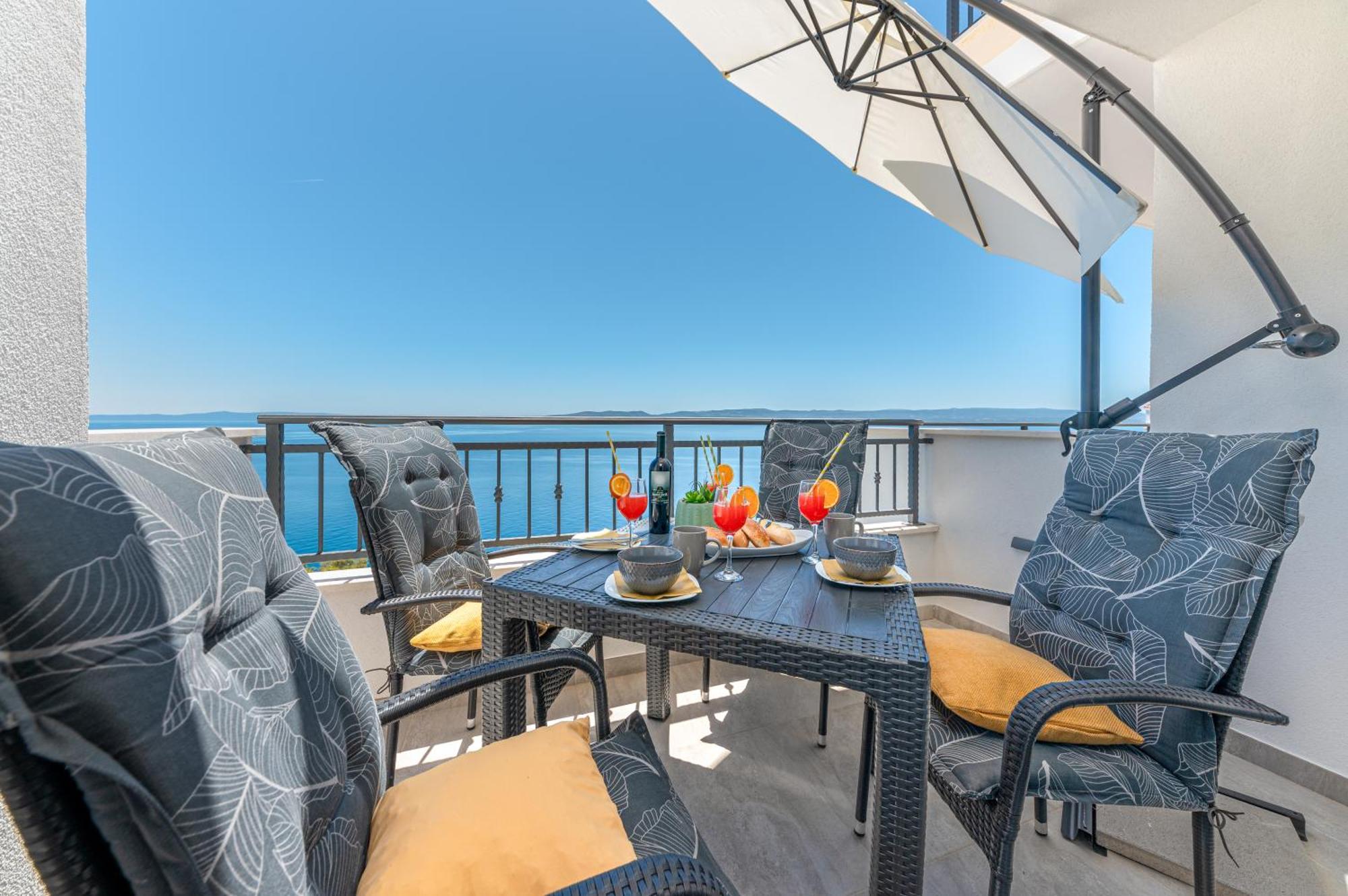 Seaview Apartments Nives Brela Extérieur photo