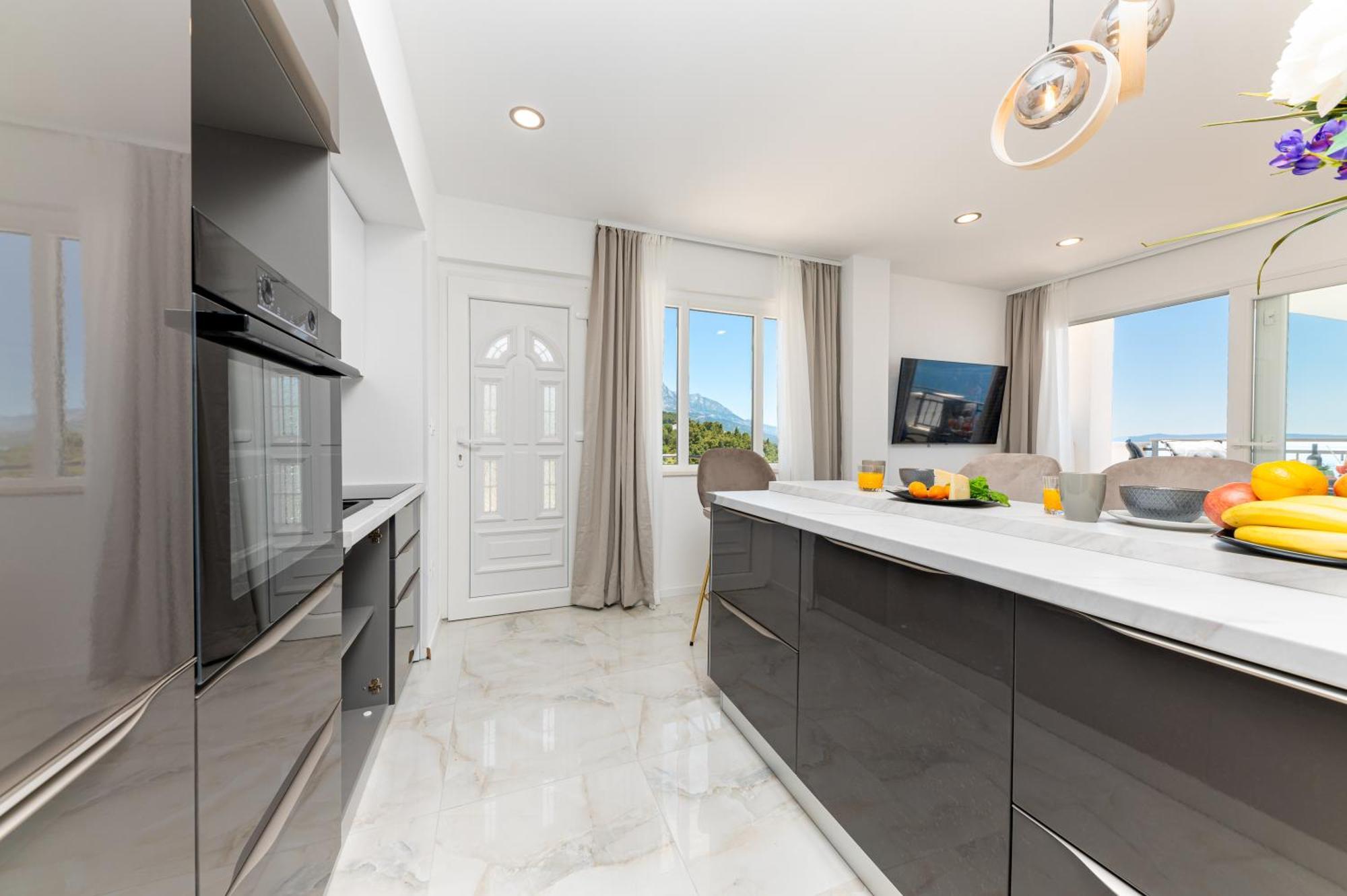 Seaview Apartments Nives Brela Extérieur photo