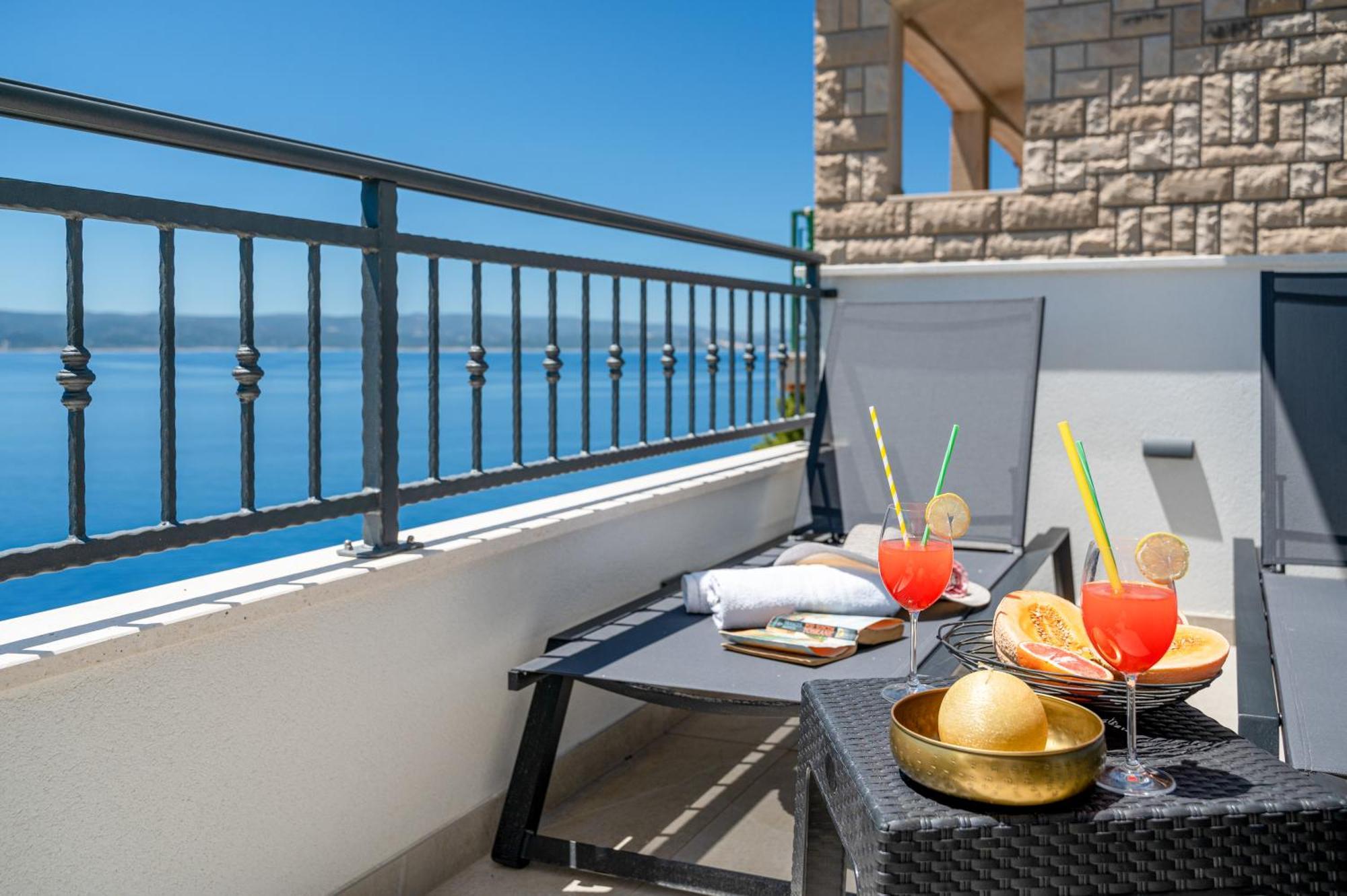 Seaview Apartments Nives Brela Extérieur photo